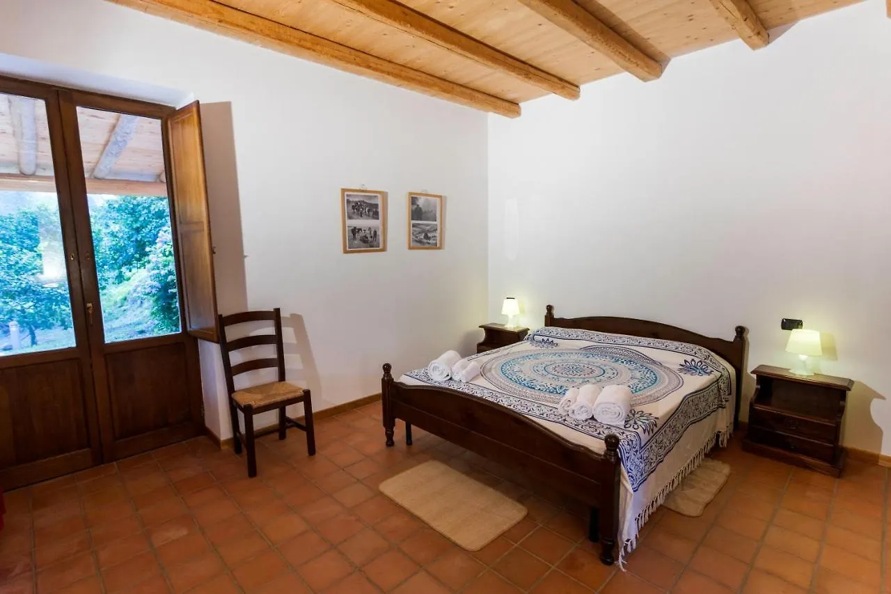 Agricontura Guest House Capri Leone Italy