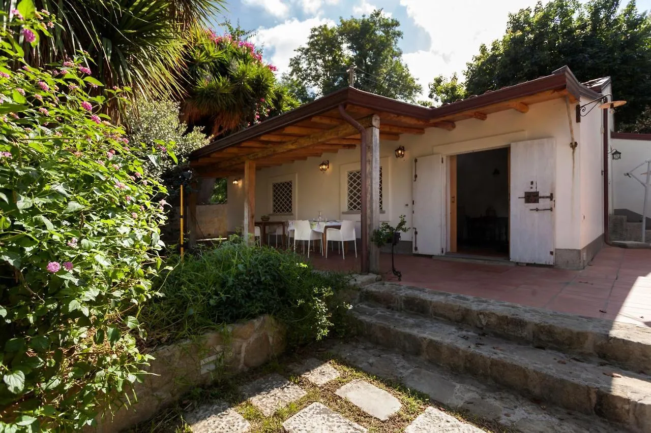 Country house Agricontura Guest House Capri Leone