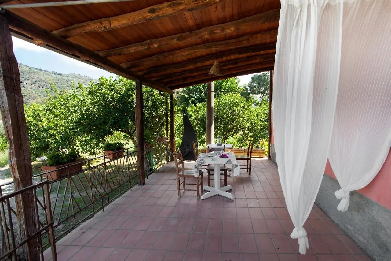 Country house Agricontura Guest House Capri Leone Italy